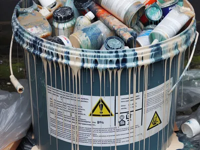 тара полиэтиленовая, загрязненная лакокрасочными материалами (содержание менее 5 %)